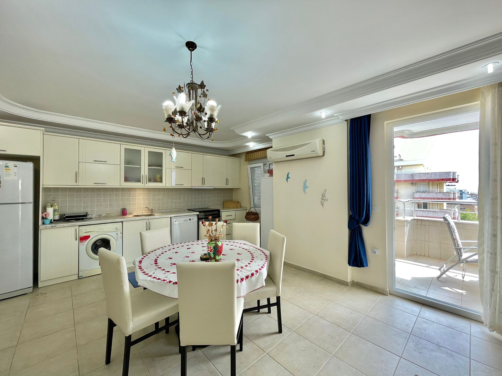 Three-room apartment with furniture in Mahmutlar, 120 m2 фото 4