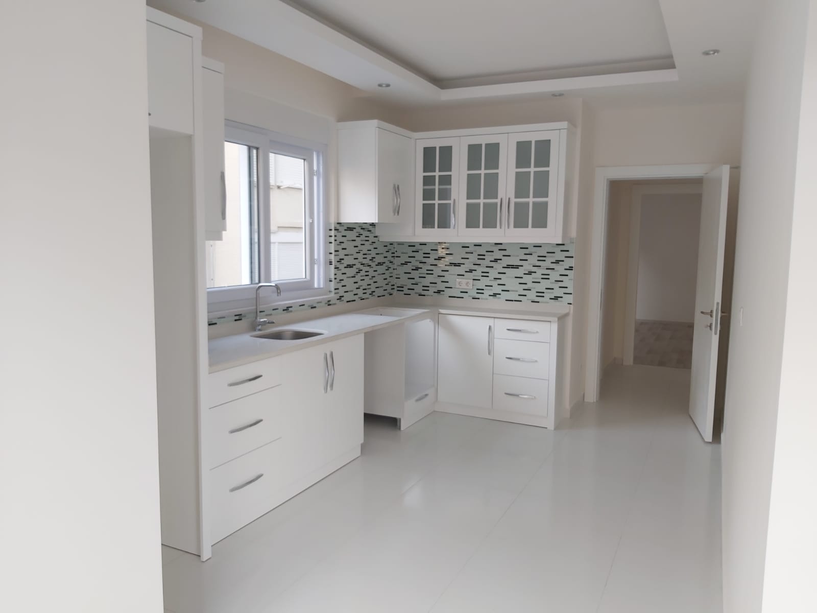 New three-room apartment for three minutes from the sea in the European district of Oba, 95 m2. фото 7