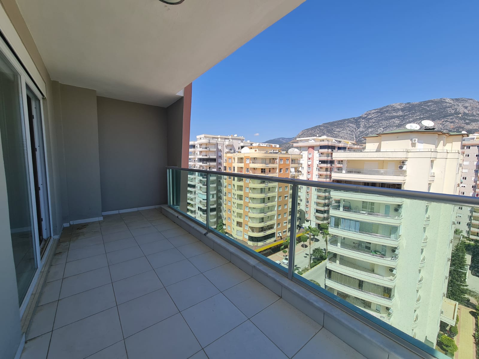 Двухкомнатная квартира в отличном комплексе, 70 м2 фото 27