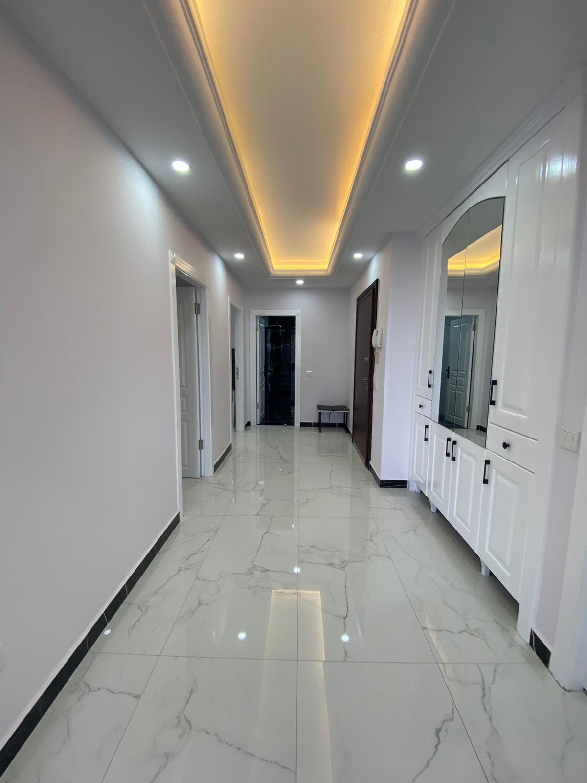 Трехкомнатные апартаменты на первой береговой линии, 120 м2 фото 12