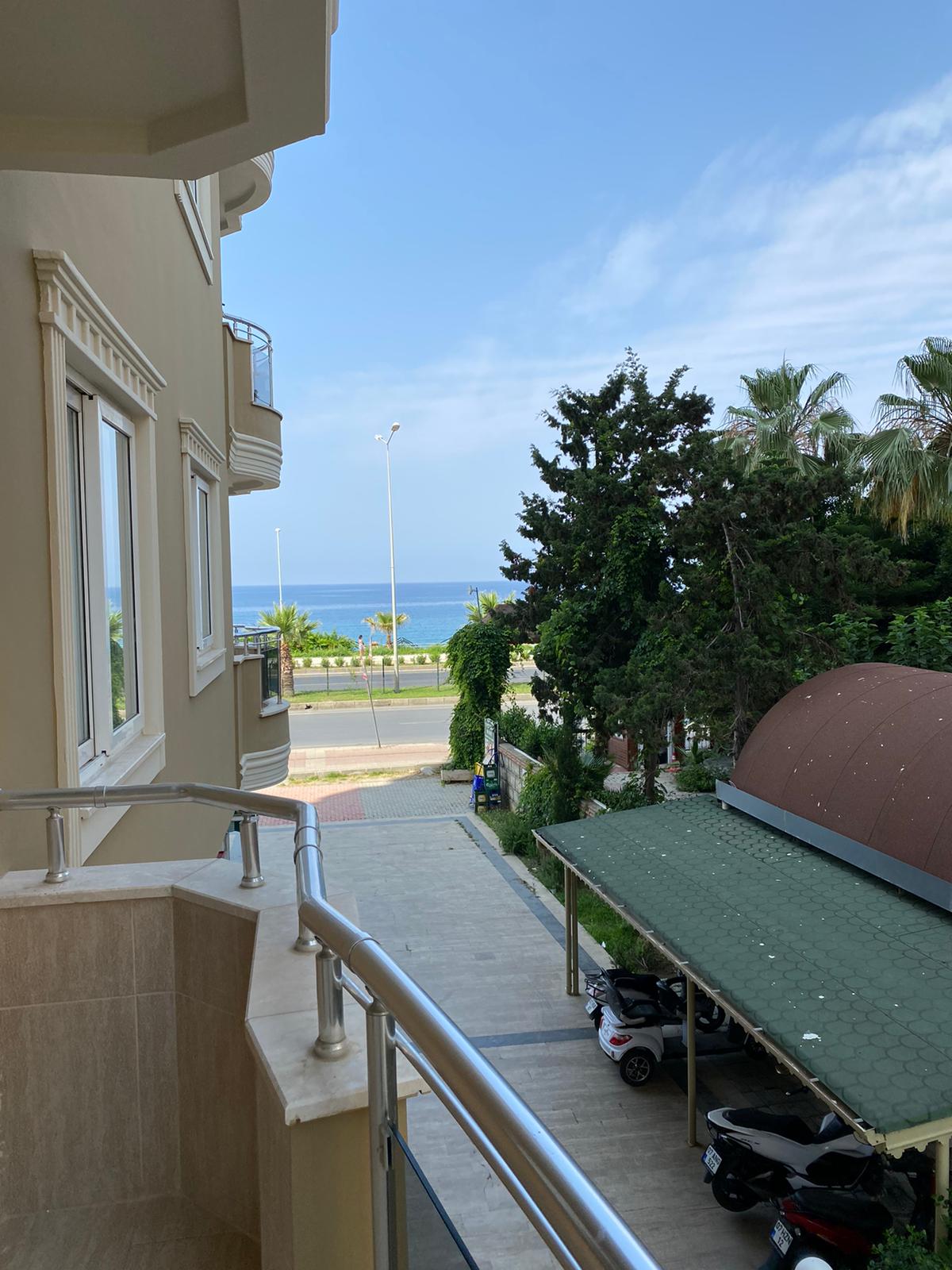 Трехкомнатные апартаменты на первой береговой линии, 120 м2 фото 35