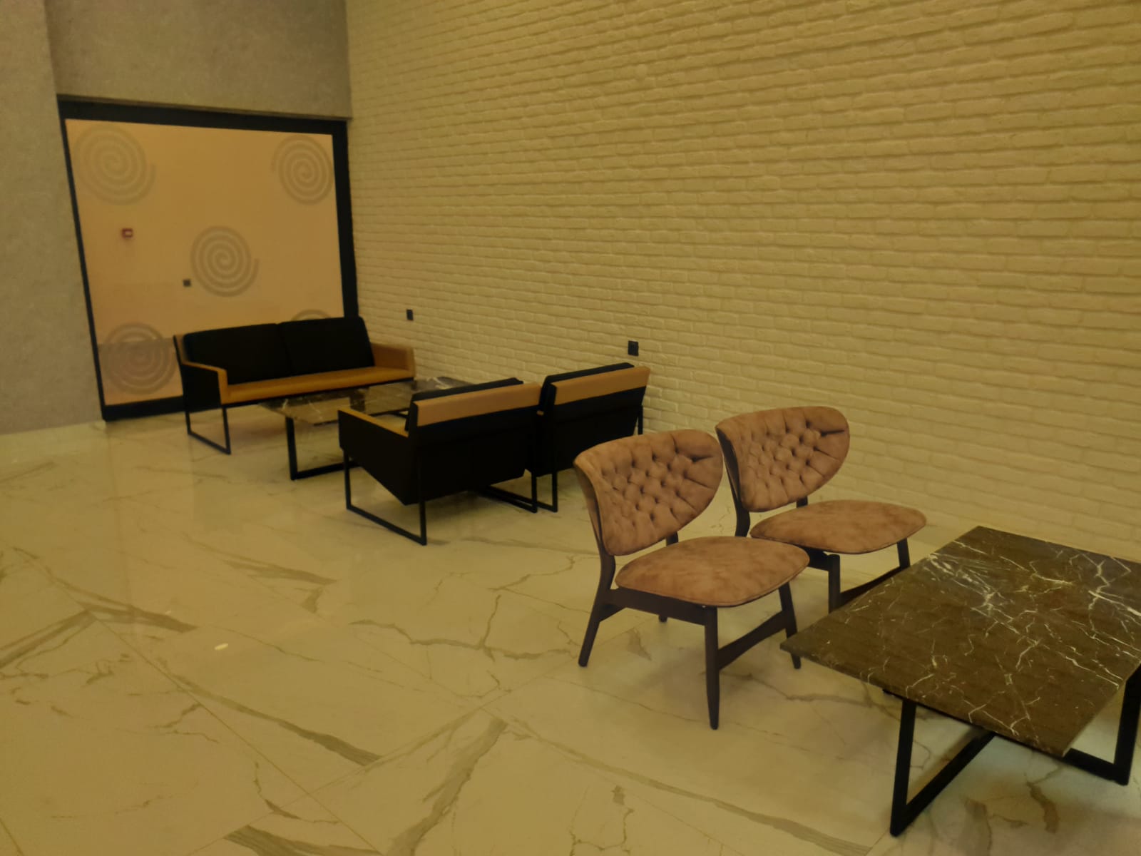 Трёхкомнатный меблированный садовый дуплекс в 350метрах от моря , 165м2 фото 23