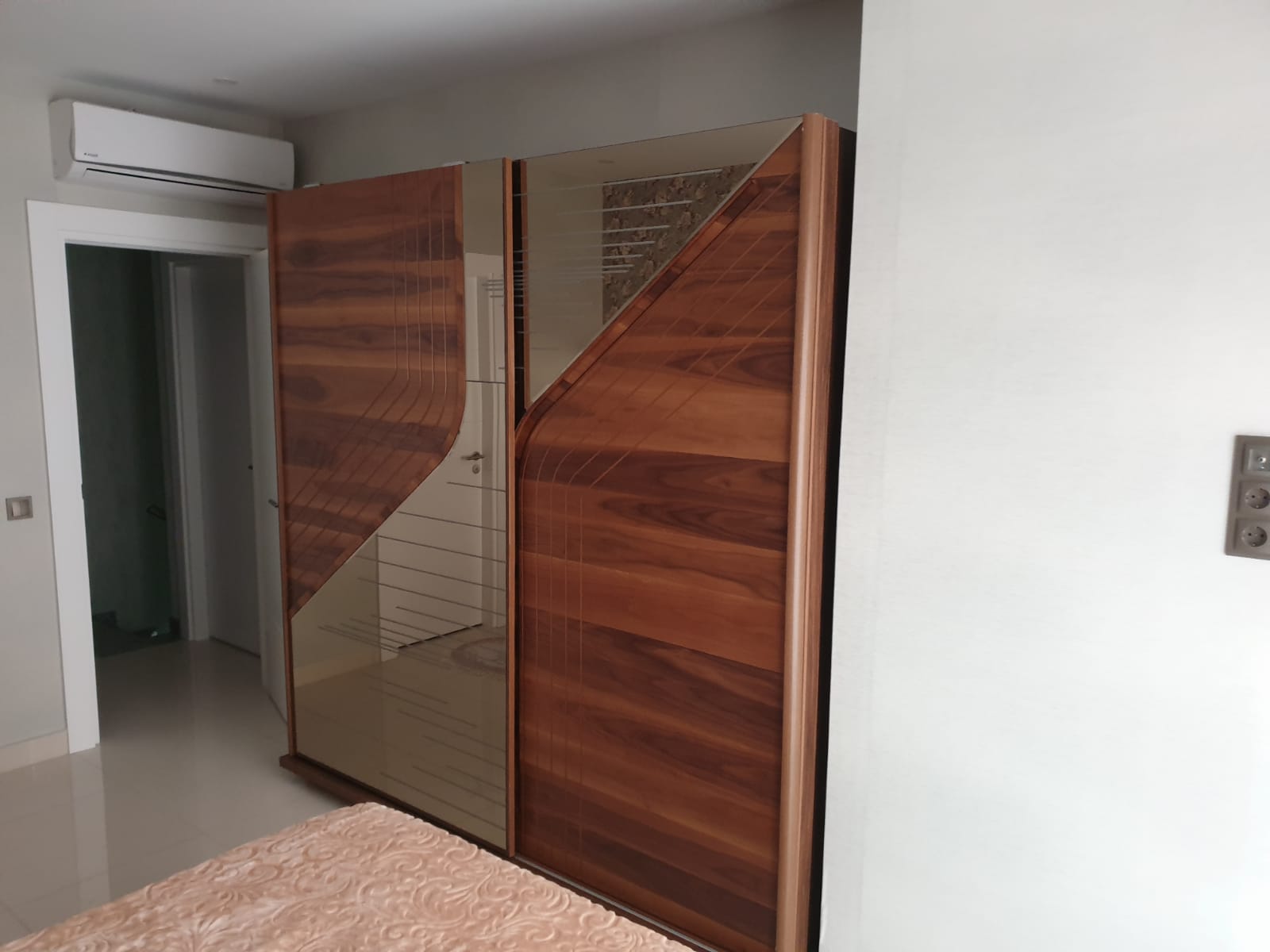 Трёхкомнатный меблированный садовый дуплекс в 350метрах от моря , 165м2 фото 33