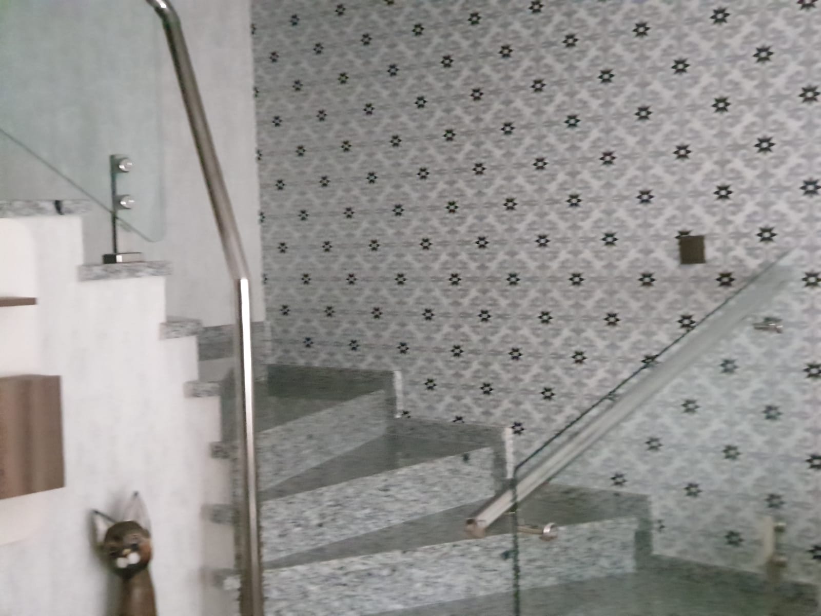 Трёхкомнатный меблированный садовый дуплекс в 350метрах от моря , 165м2 фото 34