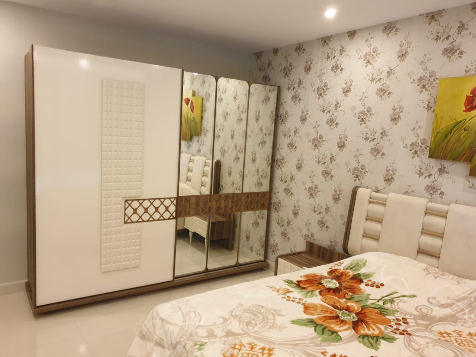 Трёхкомнатный меблированный садовый дуплекс в 350метрах от моря , 165м2 фото 42