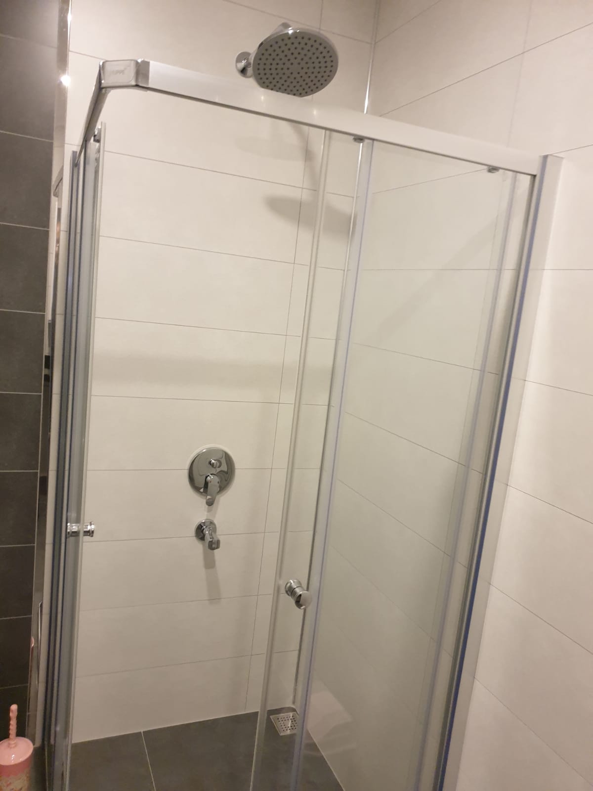 Трёхкомнатный меблированный садовый дуплекс в 350метрах от моря , 165м2 фото 45