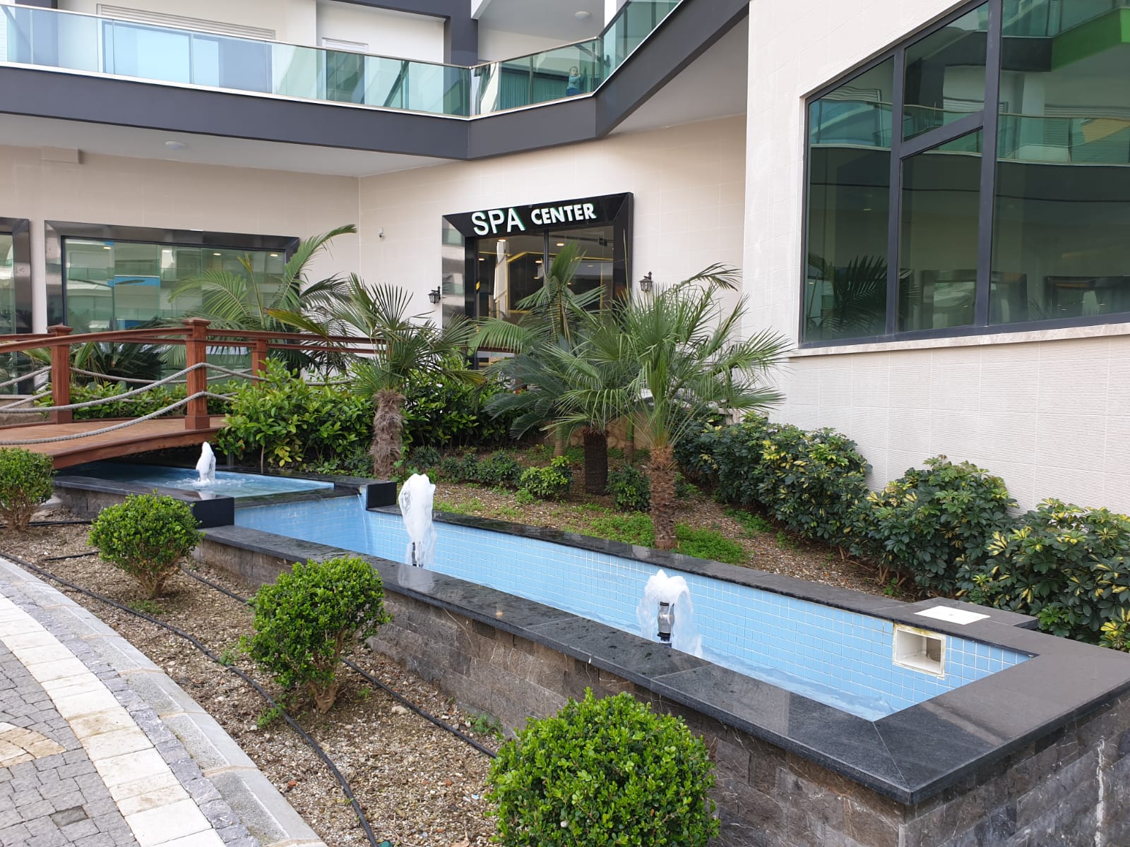 Трёхкомнатный меблированный садовый дуплекс в 350метрах от моря , 165м2 фото 62