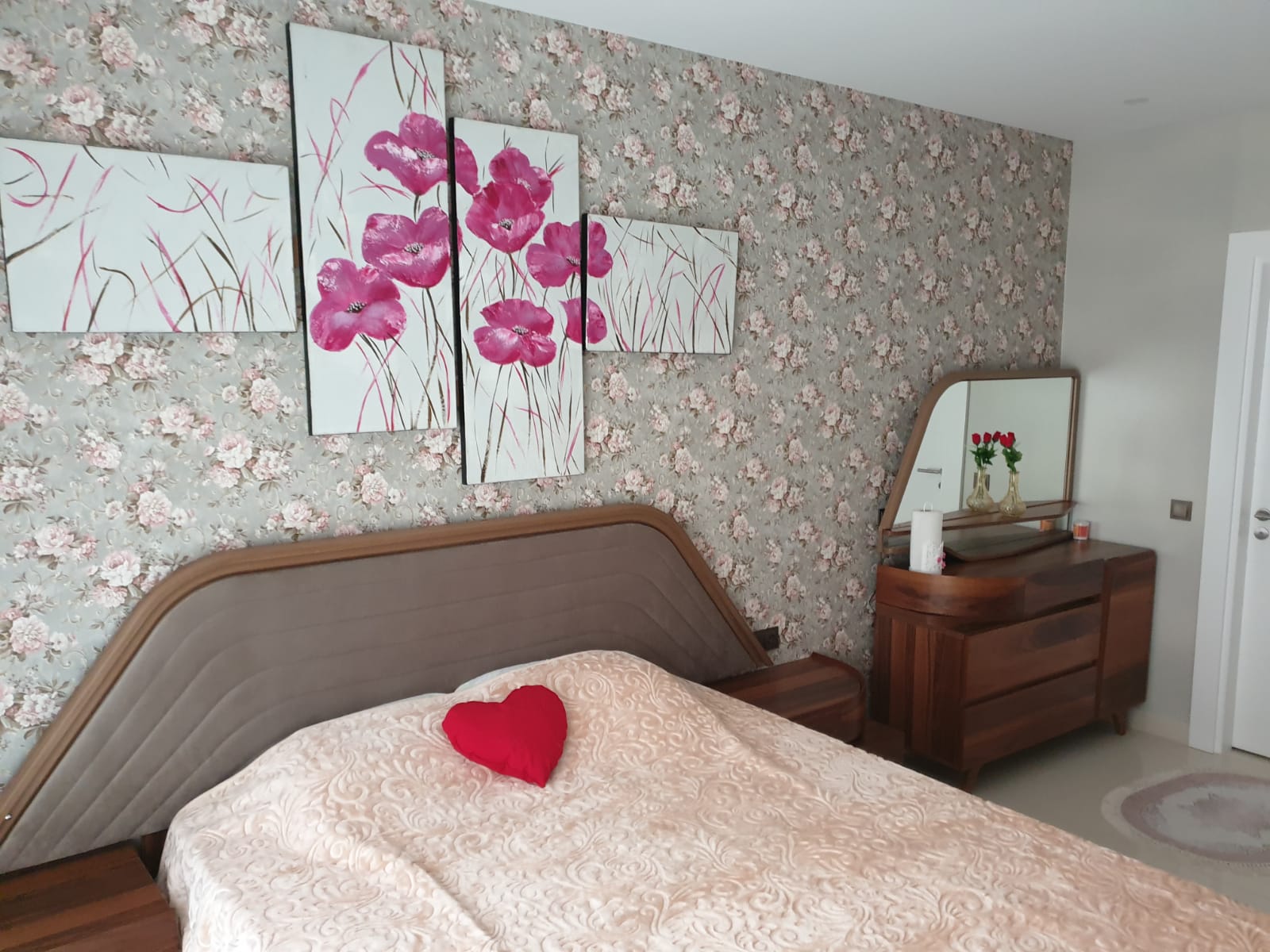 Трёхкомнатный меблированный садовый дуплекс в 350метрах от моря , 165м2 фото 48