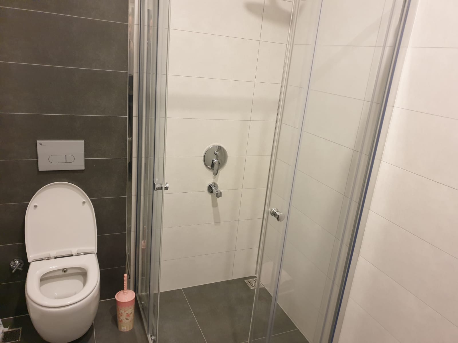 Трёхкомнатный меблированный садовый дуплекс в 350метрах от моря , 165м2 фото 53