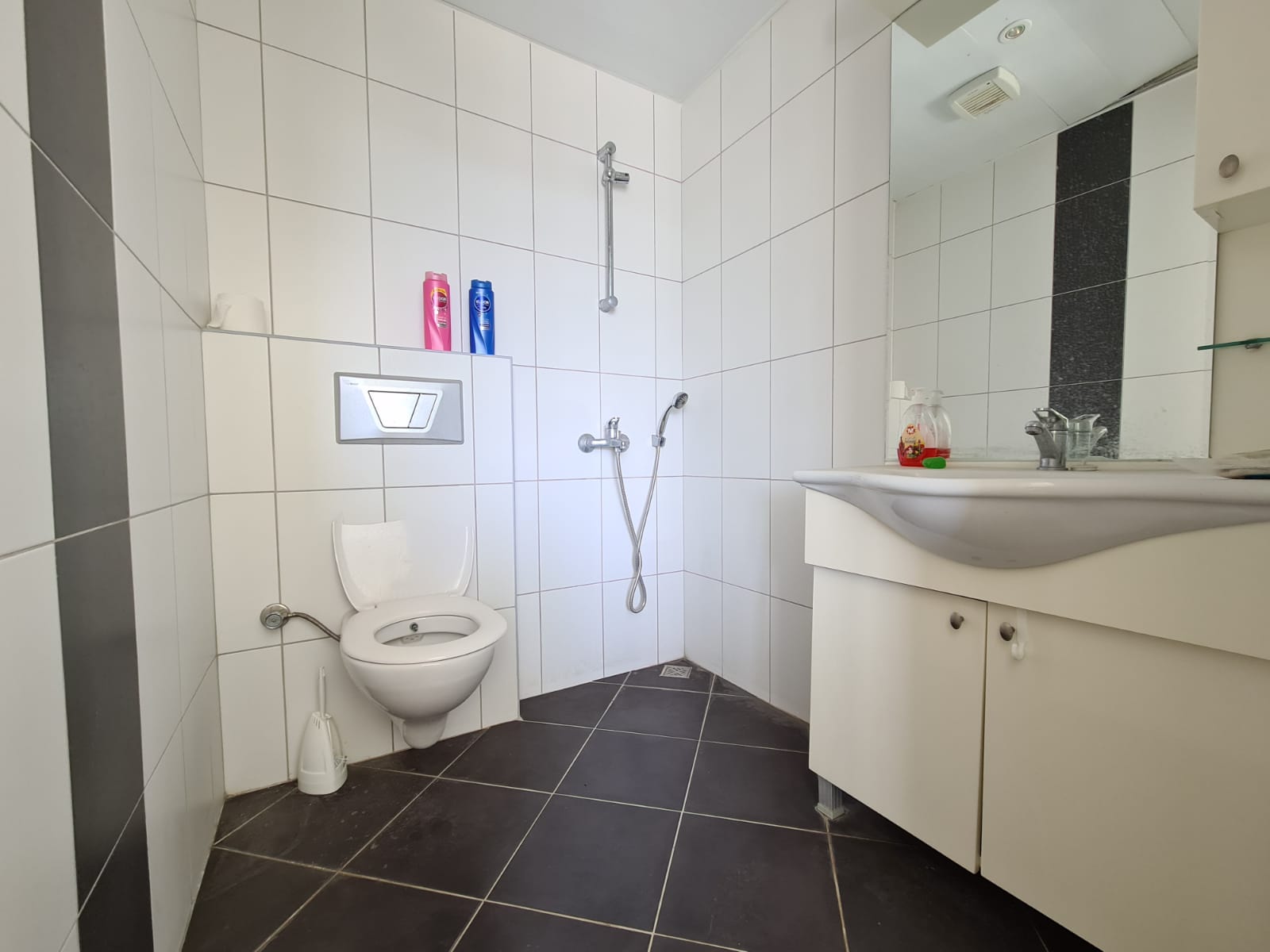 Частично меблированная двухуровневая квартира 3+1 с отдельной кухней, 175м2 фото 3