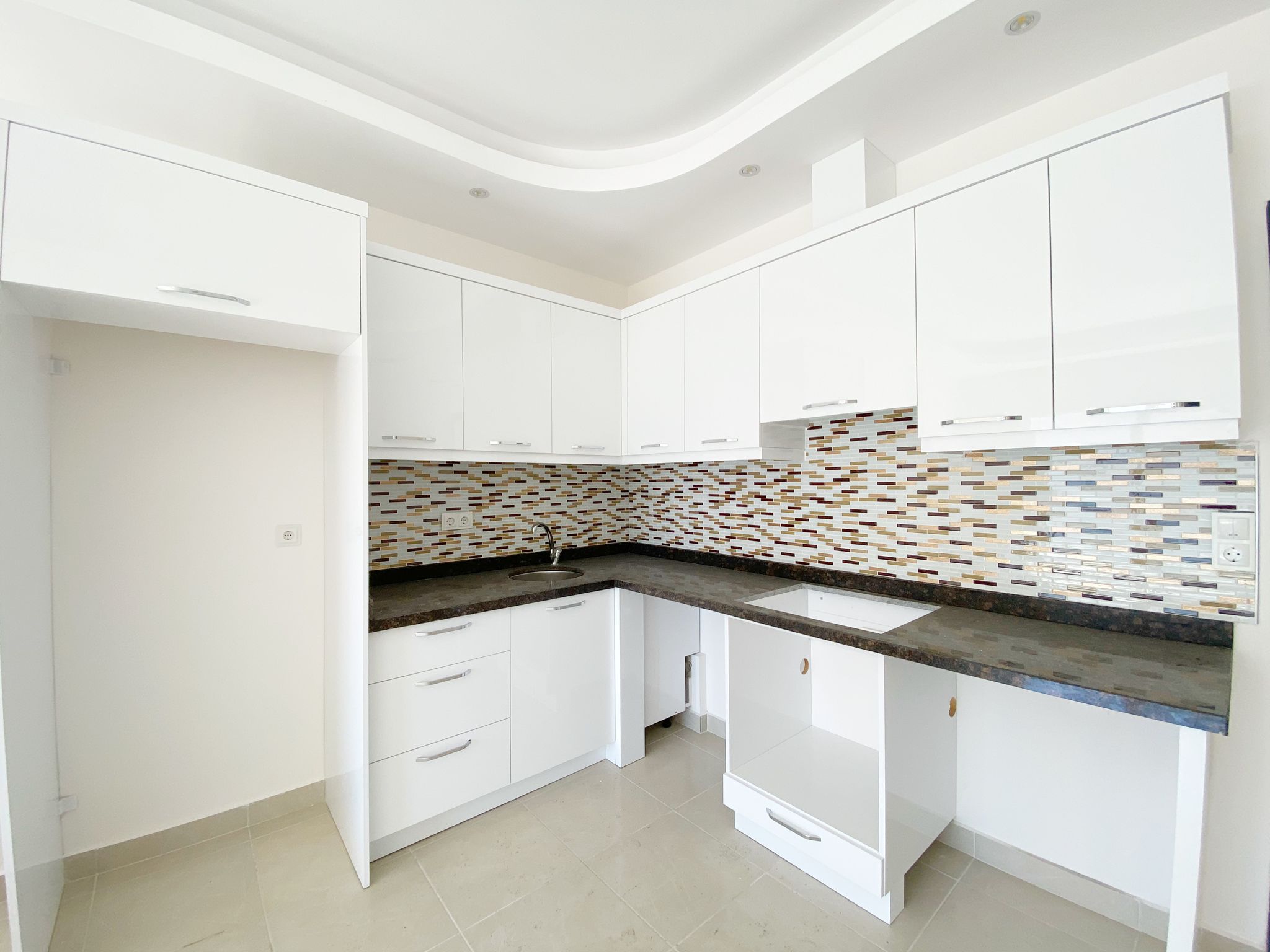 Квартира планировки 1+1 в пешей доступности до Средиземного моря. фото 9