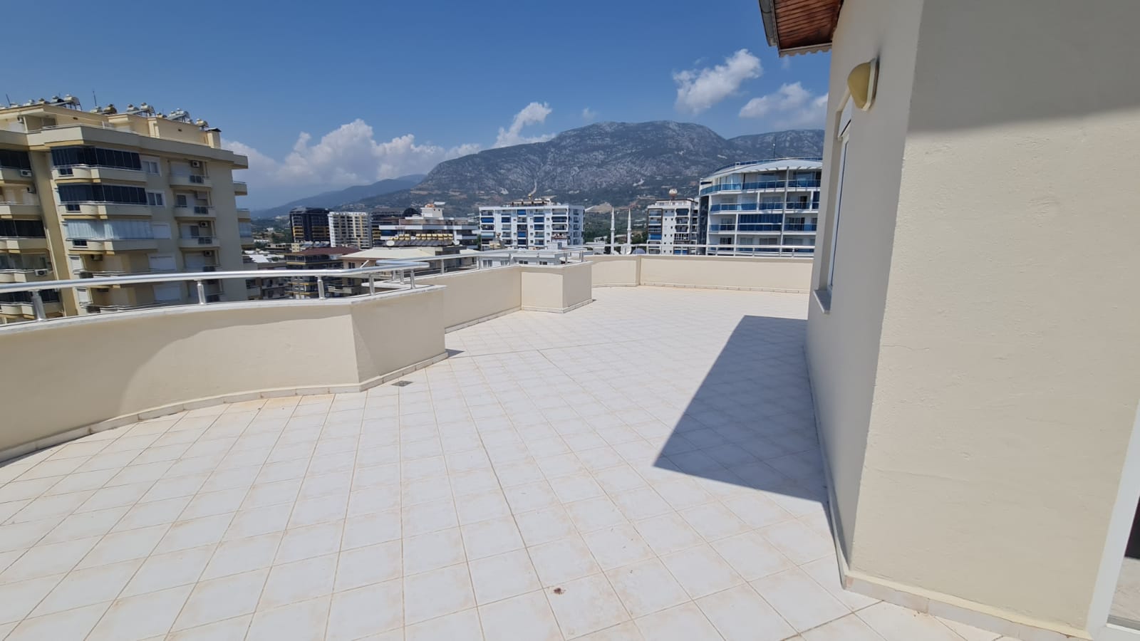 Дуплекс 3+1 в Махмутларе с видом на море, 200 м2 фото 3