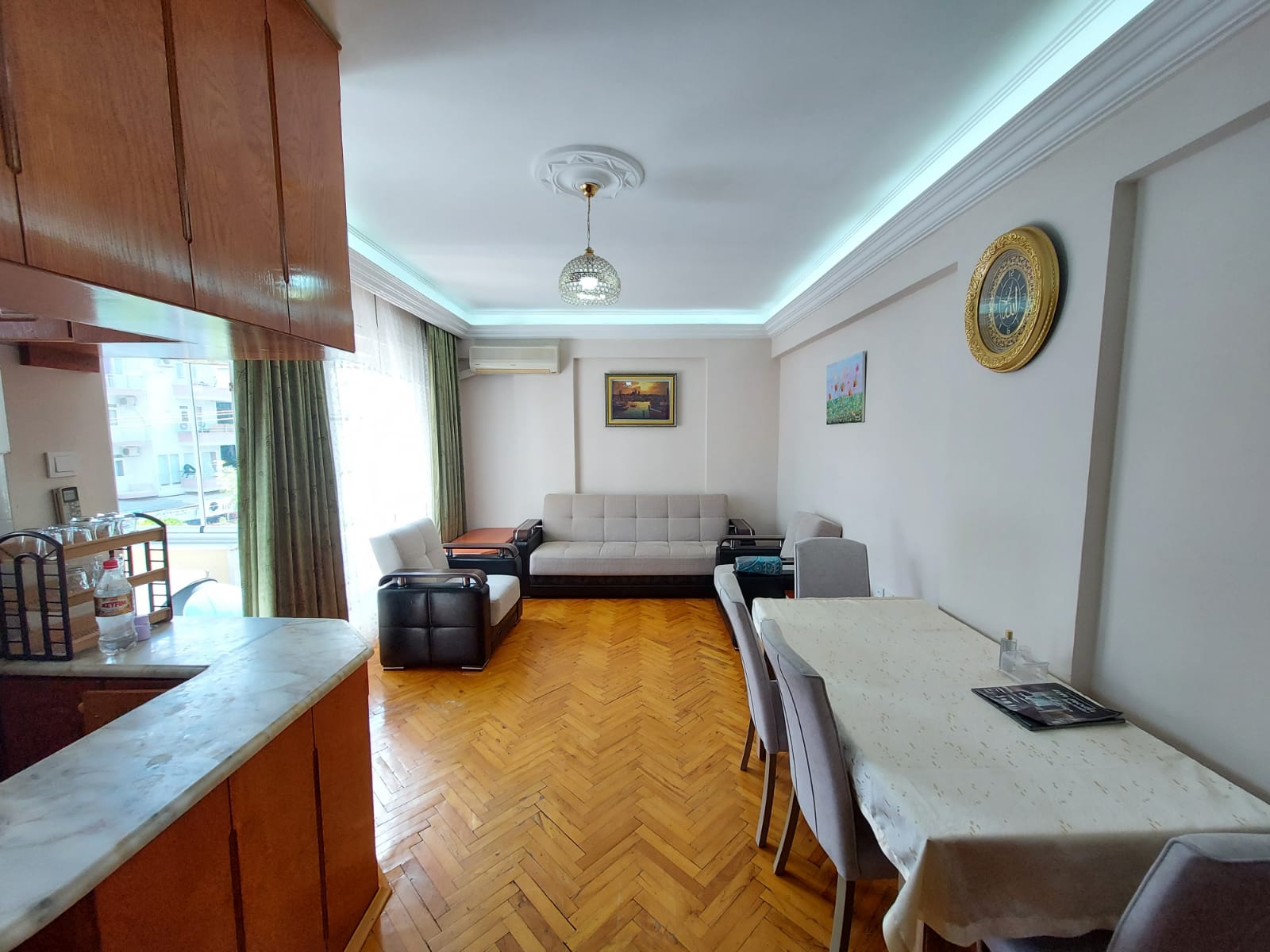 Квартира 1+1 с мебелью в центре города, 60 м2 фото 3