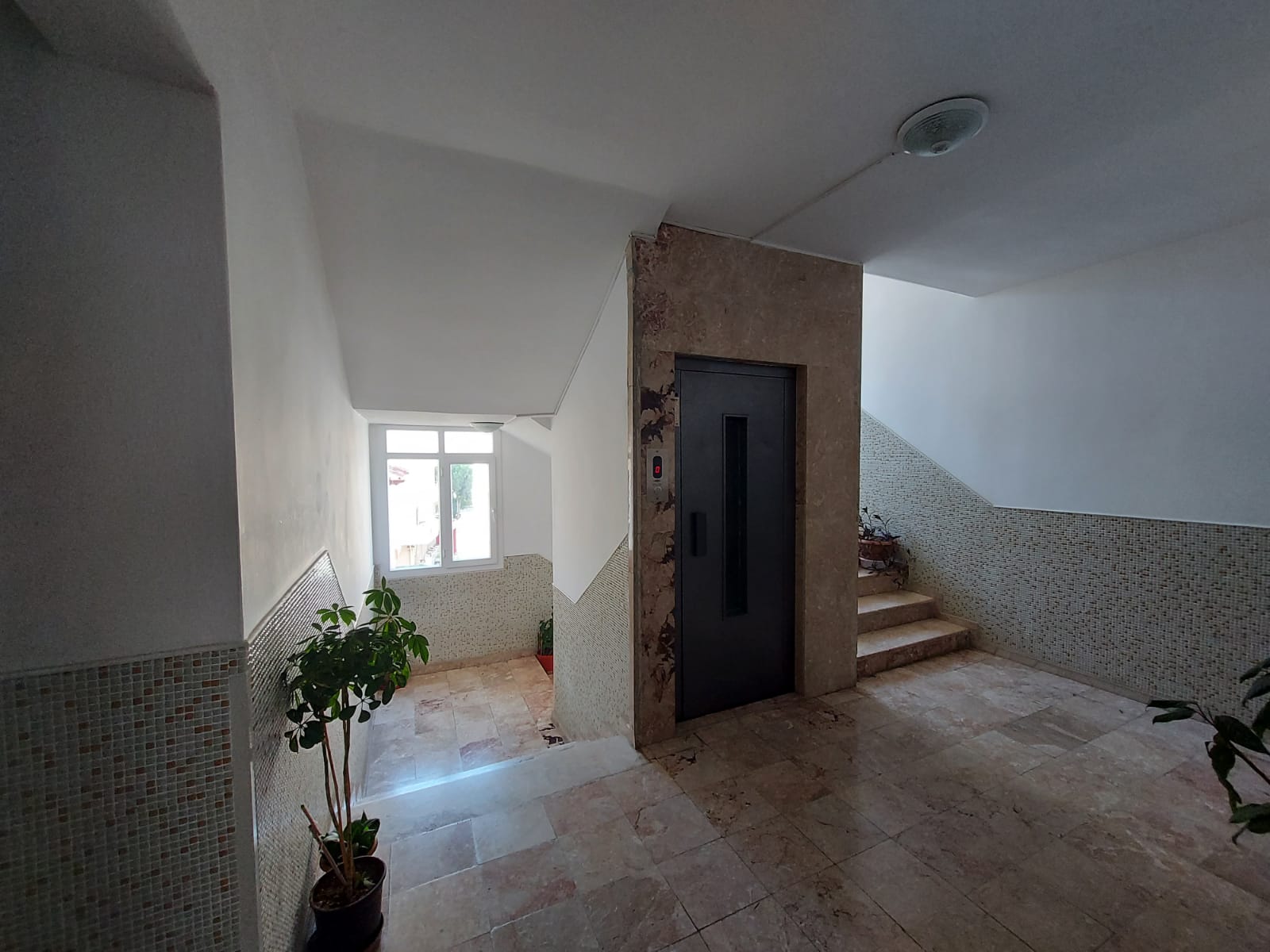 Квартира 1+1 с мебелью в центре города, 60 м2 фото 14