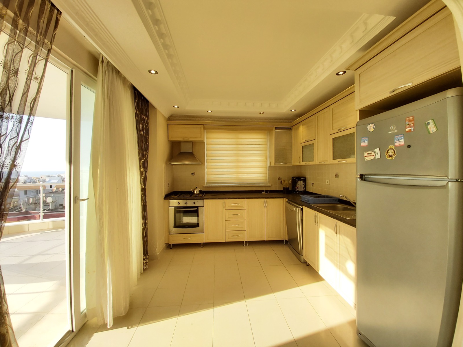 Большая по площади трехкомнатная квартира с мебелью на ул. Барбаросса, 130м2 фото 8