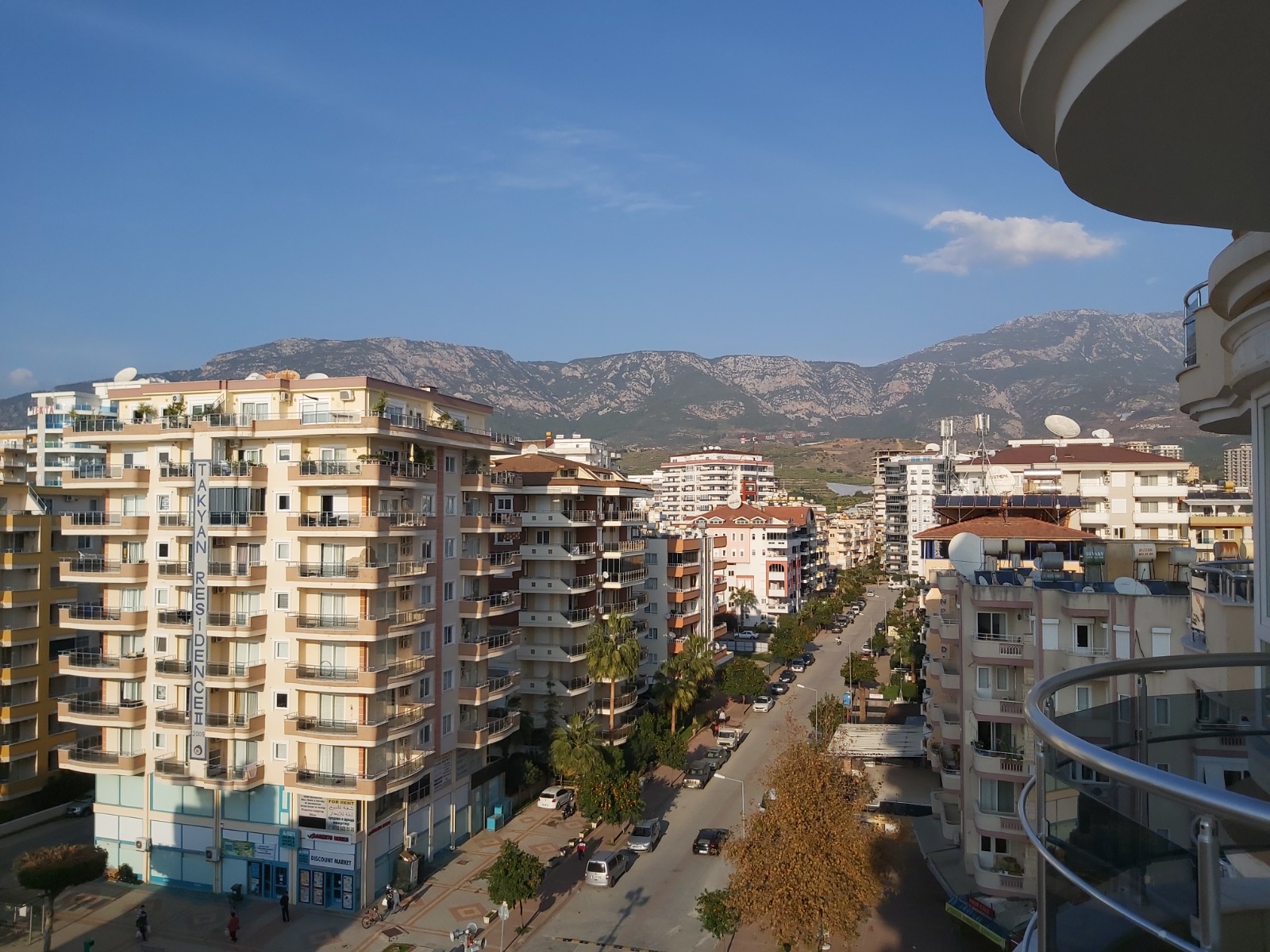 Большая по площади трехкомнатная квартира с мебелью на ул. Барбаросса, 130м2 фото 22