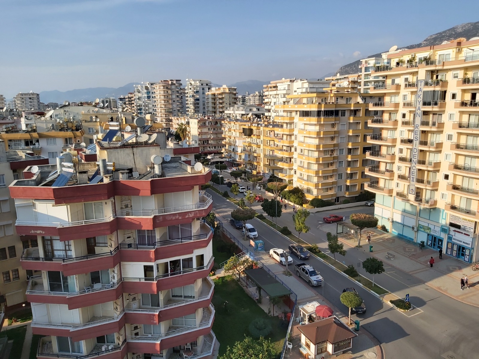 Большая по площади трехкомнатная квартира с мебелью на ул. Барбаросса, 130м2 фото 26