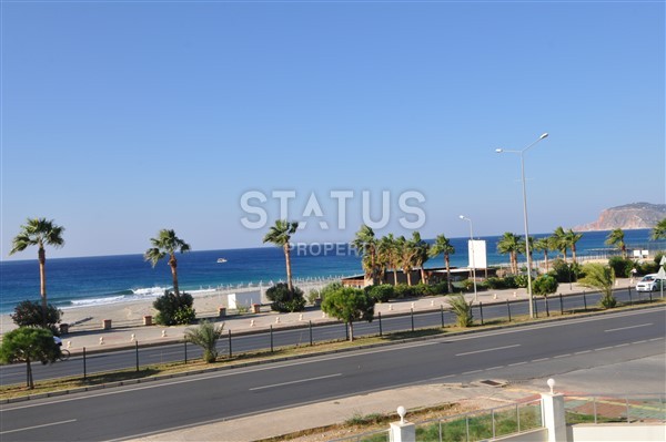 Апартаменты на первой береговой линии в районе Кестель с видом на море. 110 кв.м. фото 13