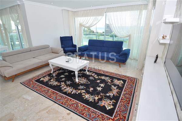 Апартаменты на первой береговой линии в районе Кестель с видом на море. 110 кв.м. фото 14