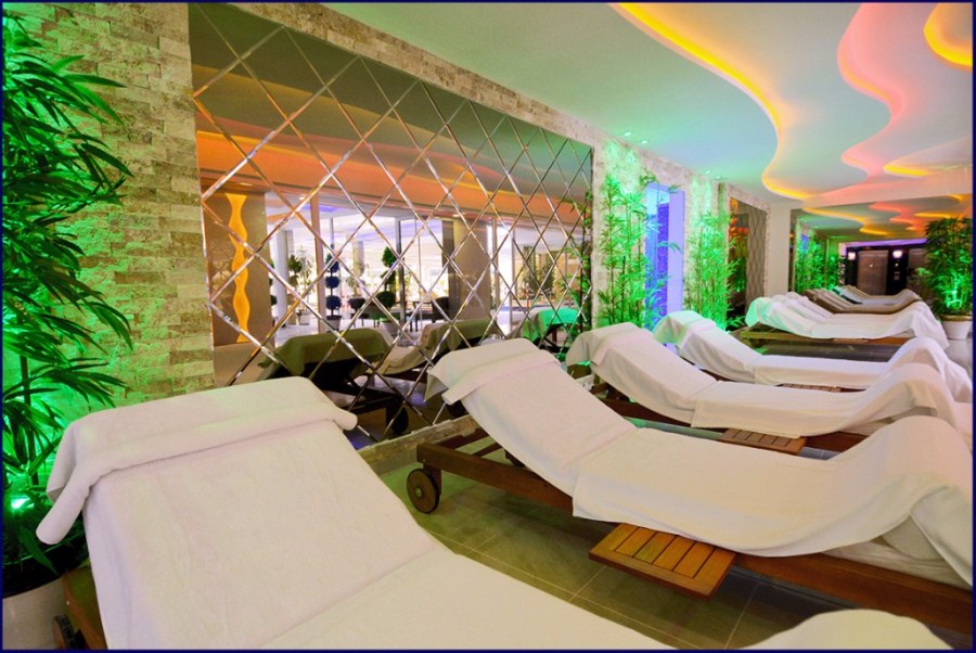 Меблированные апартаменты 2+1 в элитном новом комплексе в Махмутларе, 120 м2. фото 27