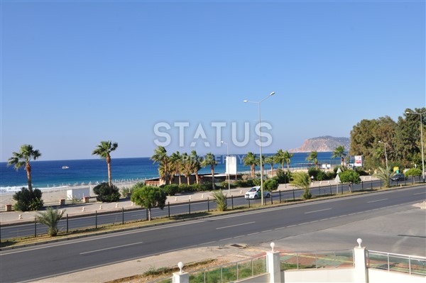 Апартаменты на первой береговой линии в районе Кестель с видом на море. 110 кв.м. фото 15