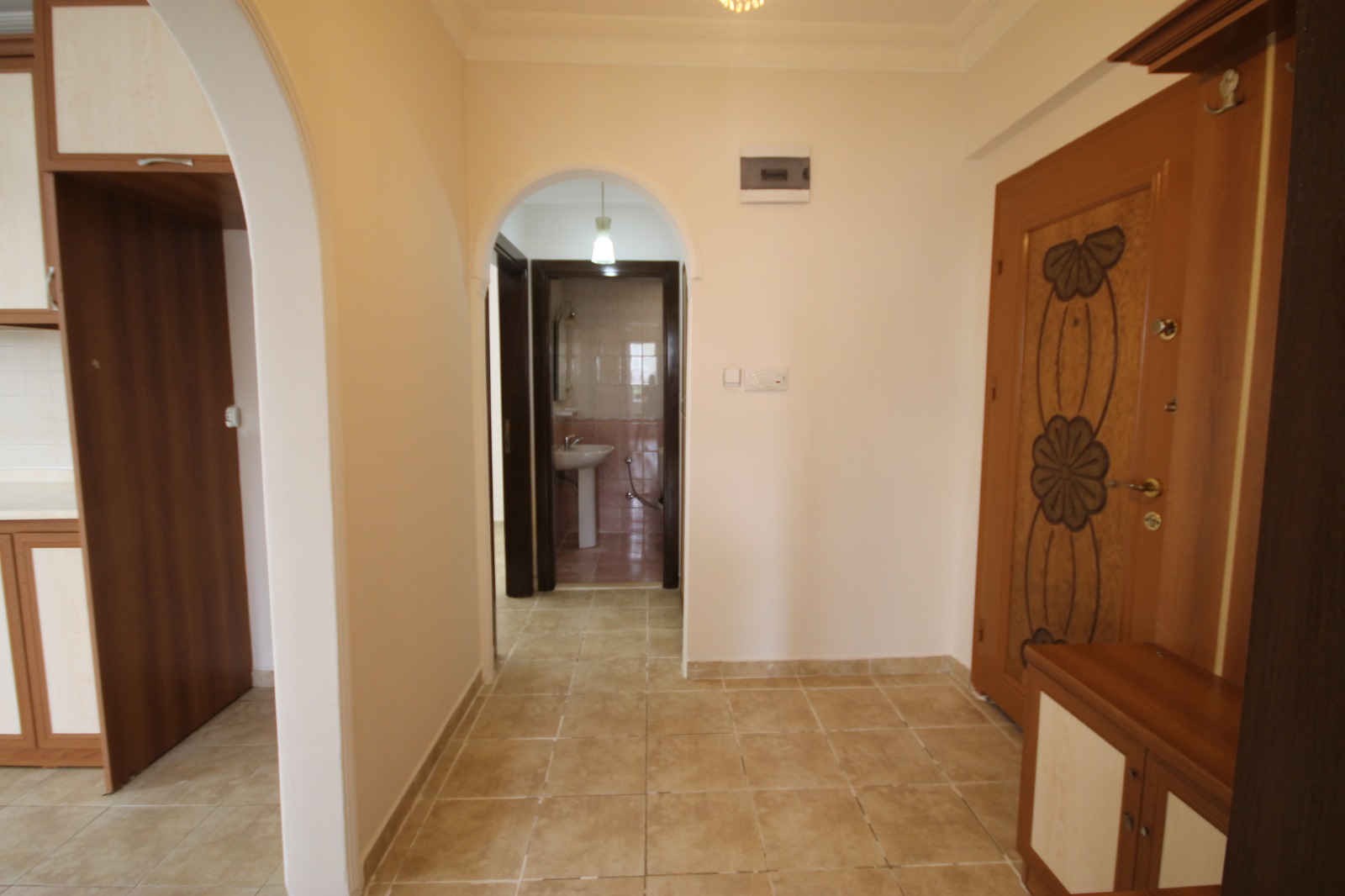 Квартира 1+1 с крупным метражом в самом центре Алании, недалеко от пляжа Клеопатры. фото 9