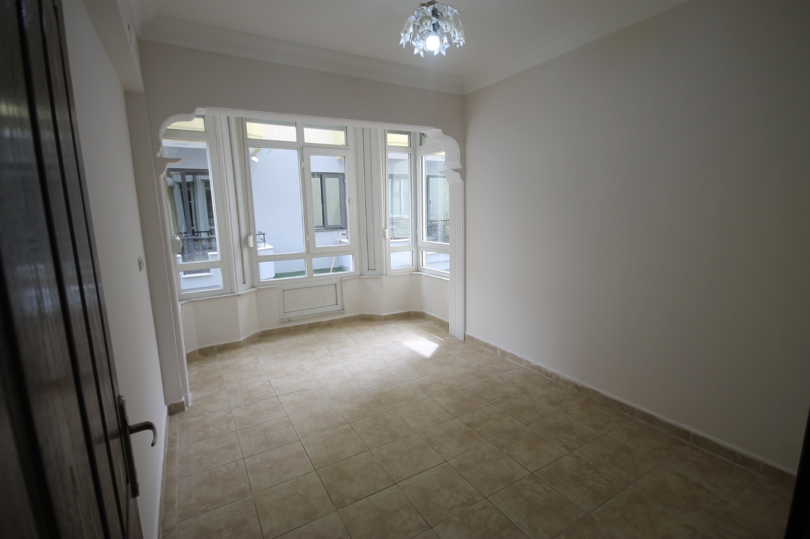 Квартира 1+1 с крупным метражом в самом центре Алании, недалеко от пляжа Клеопатры. фото 13