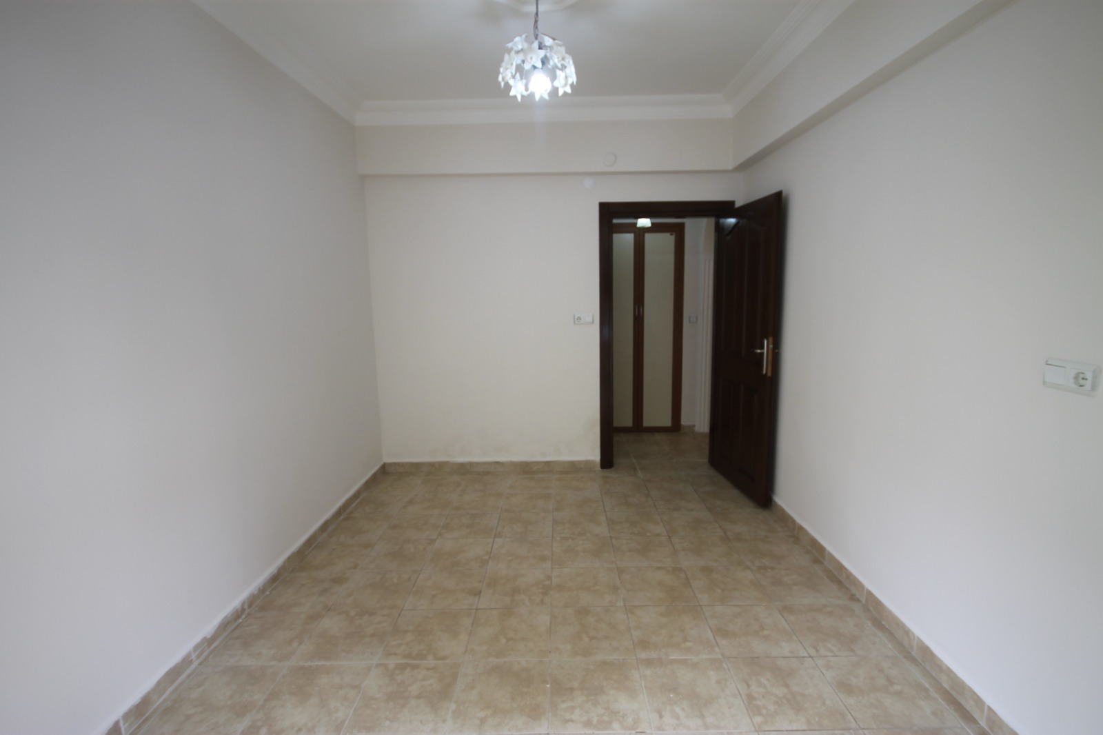 Квартира 1+1 с крупным метражом в самом центре Алании, недалеко от пляжа Клеопатры. фото 17