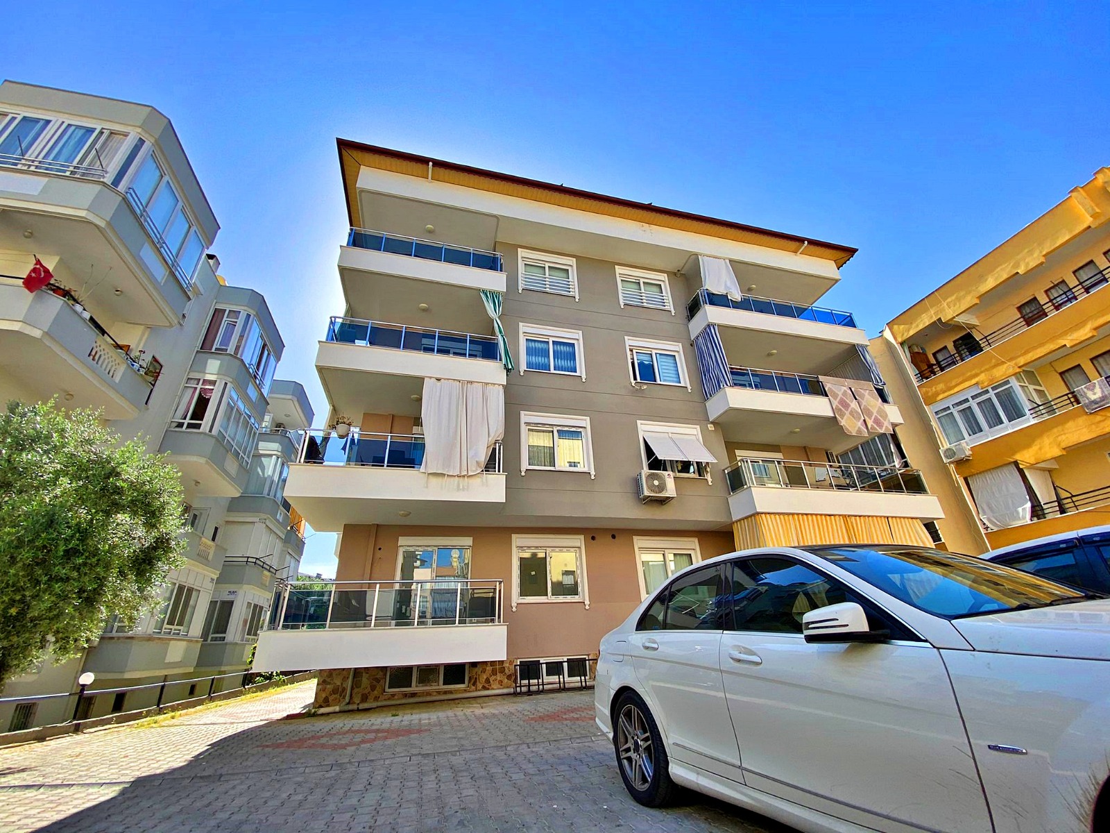 Недорогая квартира 1+1 в центре города, 70 м2 фото 16