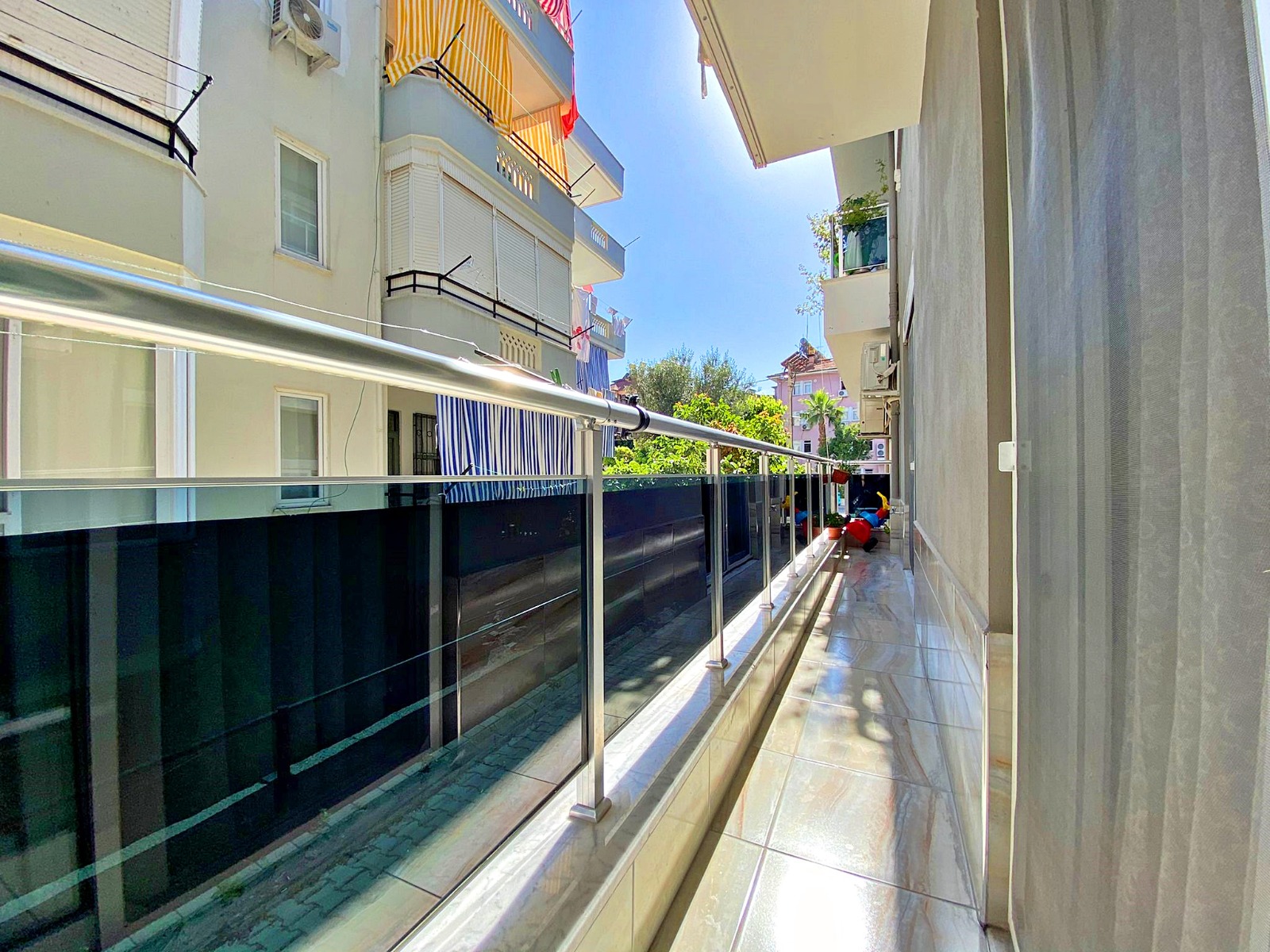 Недорогая квартира 1+1 в центре города, 70 м2 фото 25