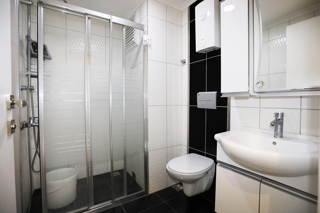 Квартира планировки 1+1 с большой площадью, 75 м2 в районе Махмутлар, Аланья фото 12