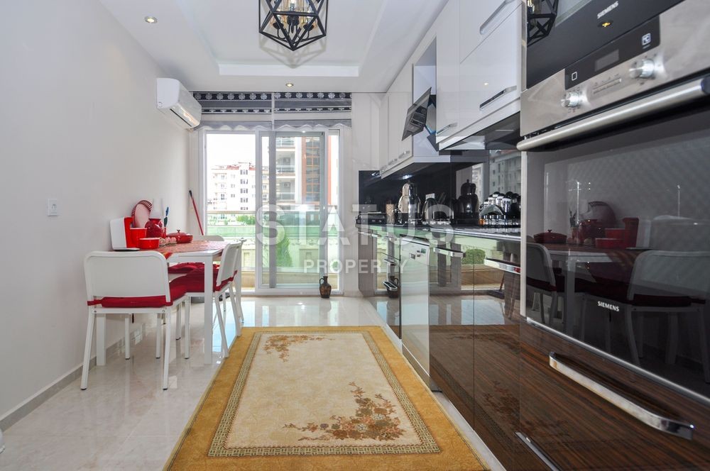 Четырехкомнатная квартира в 100 м от Средиземного моря в районе Кестель, 160 кв.м. фото 7