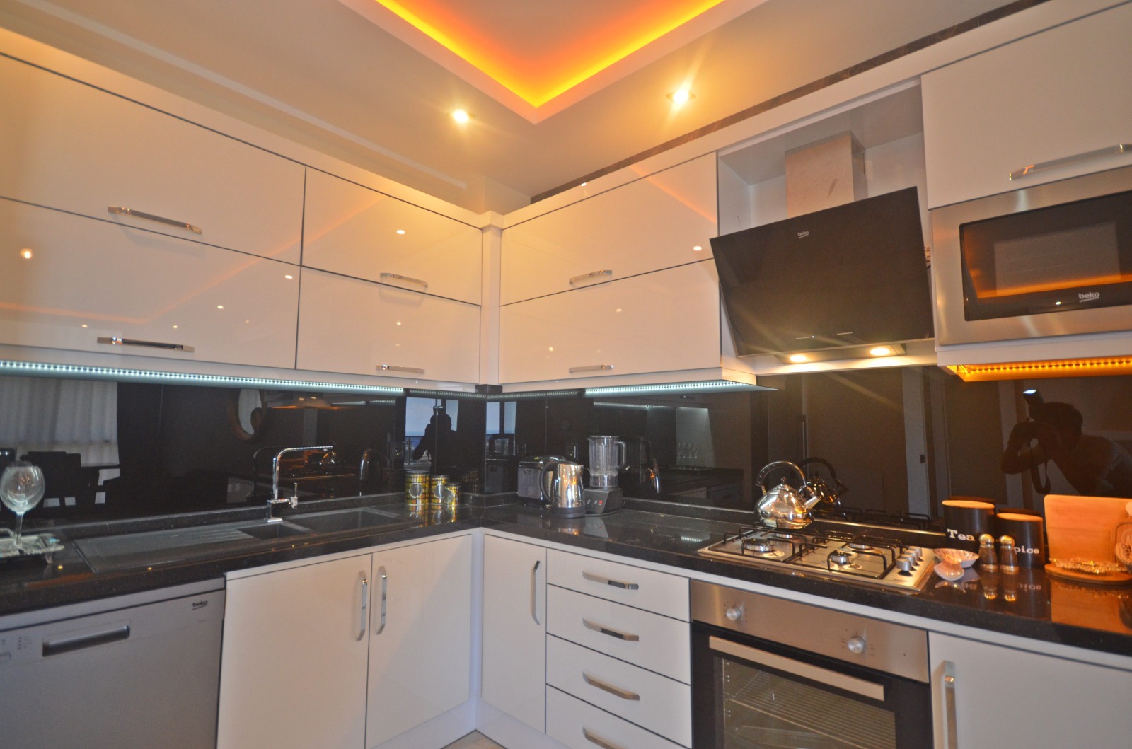 Две квартиры 2+1 в элитном новом комплексе в Махмутларе, 100 м2. фото 3