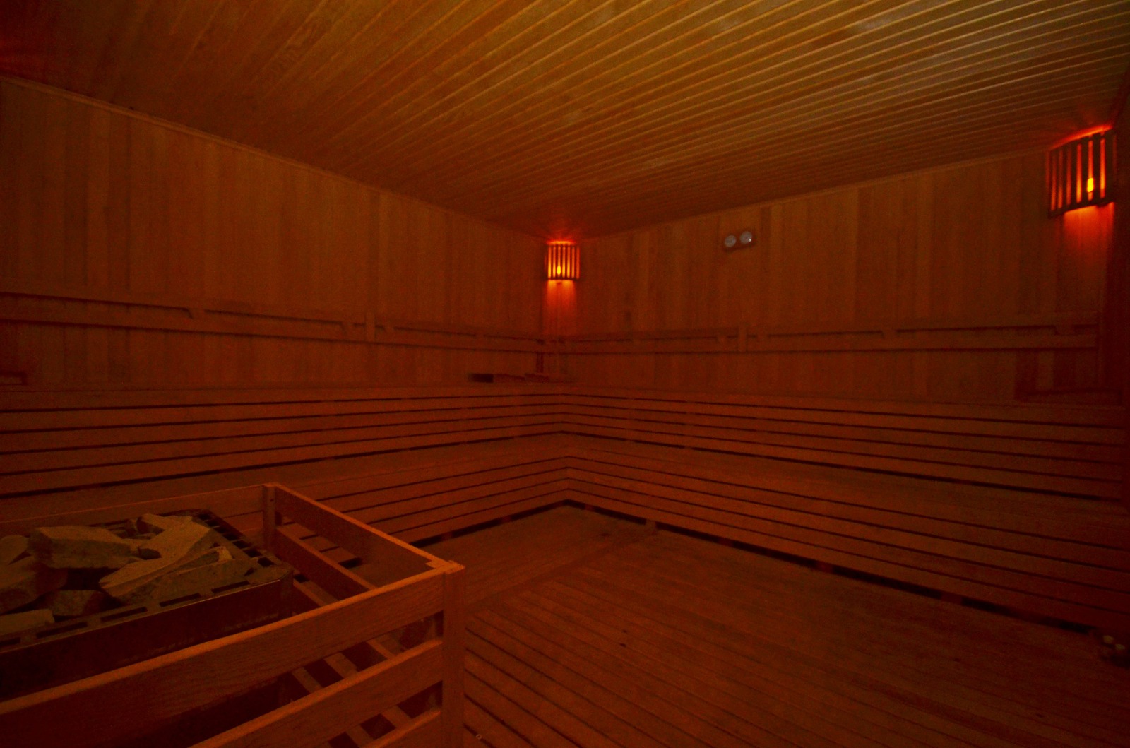 Две квартиры 2+1 в элитном новом комплексе в Махмутларе, 100 м2. фото 20