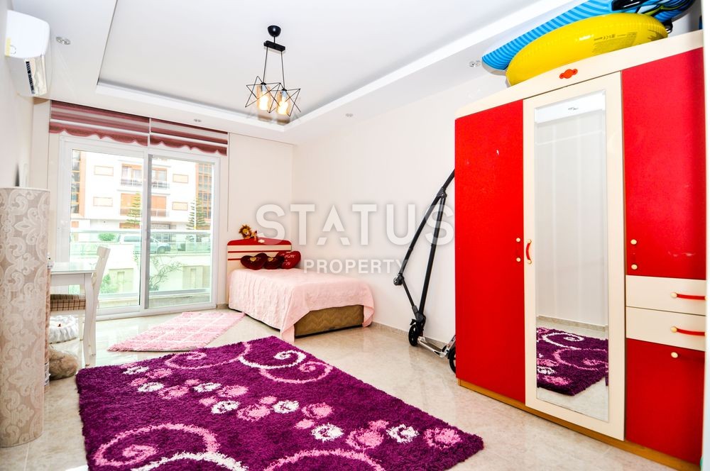 Четырехкомнатная квартира в 100 м от Средиземного моря в районе Кестель, 160 кв.м. фото 12