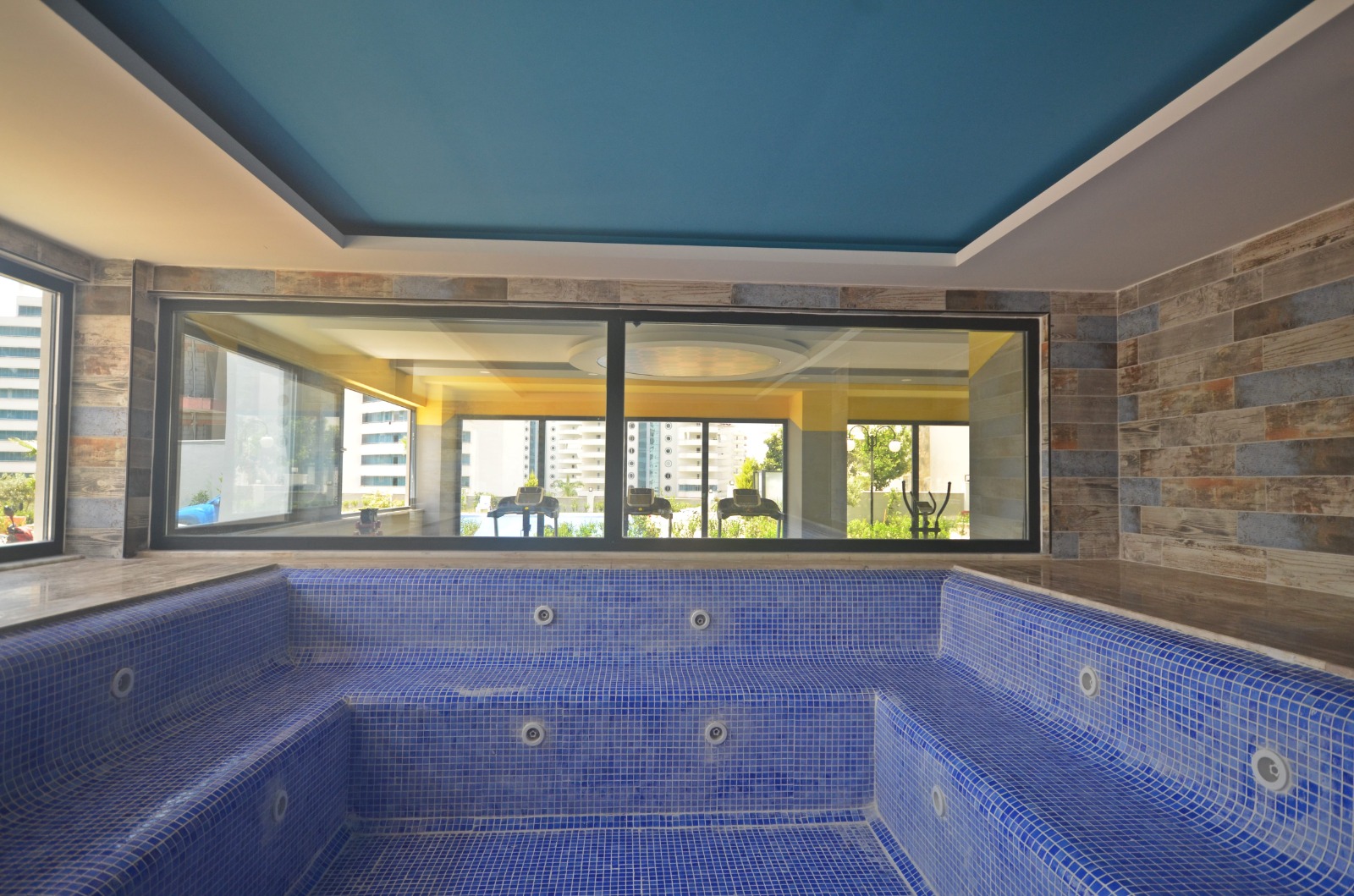 Две квартиры 2+1 в элитном новом комплексе в Махмутларе, 100 м2. фото 23