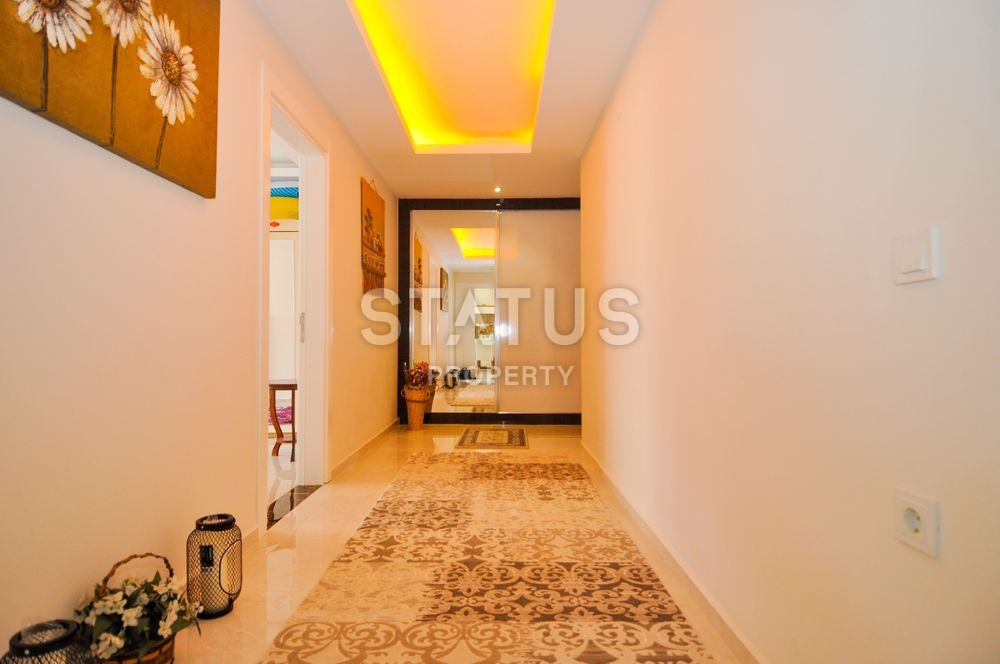 Четырехкомнатная квартира в 100 м от Средиземного моря в районе Кестель, 160 кв.м. фото 15