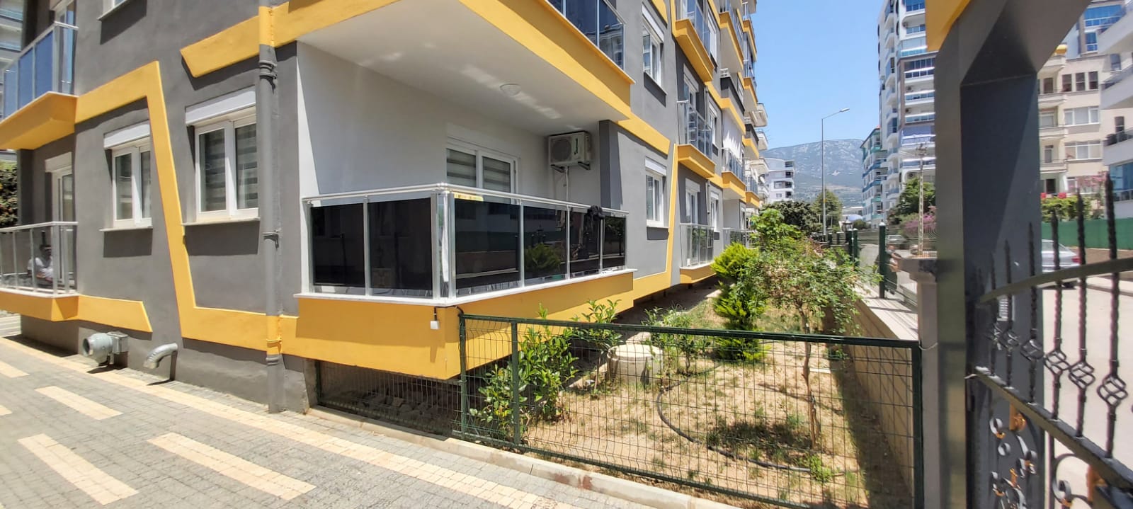 Апартаменты 3+1 с мебелью в центре Махмутлара, 180 м2 фото 3