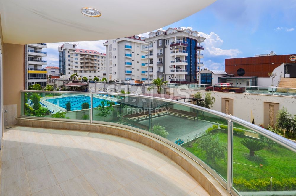 Четырехкомнатная квартира в 100 м от Средиземного моря в районе Кестель, 160 кв.м. фото 20