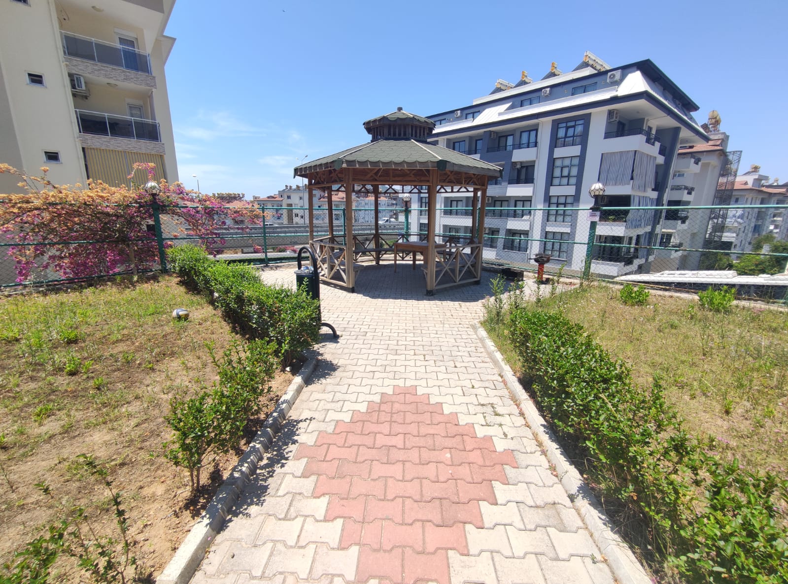 Апартаменты планировки 2+1, 120 м2 с отдельной кухней в центральной части города Аланья фото 25