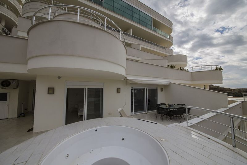 Просторные апартаменты 2+1 с панорамным видом на средиземное море в Махмутларе, 110м2. фото 22