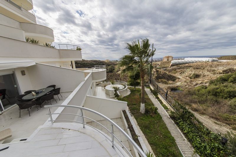 Просторные апартаменты 2+1 с панорамным видом на средиземное море в Махмутларе, 110м2. фото 25