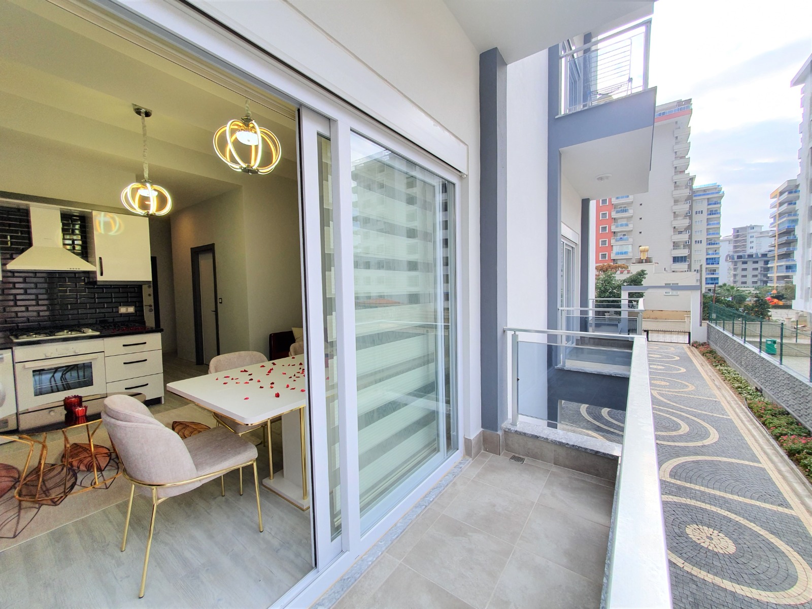 Две квартиры 1+1 в новом комплексе, 50м2 фото 8