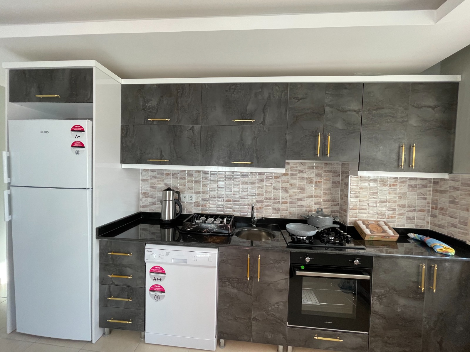 Уютная квартира 1+1 с новой мебелью в Махмутларе, 65 м2 фото 13