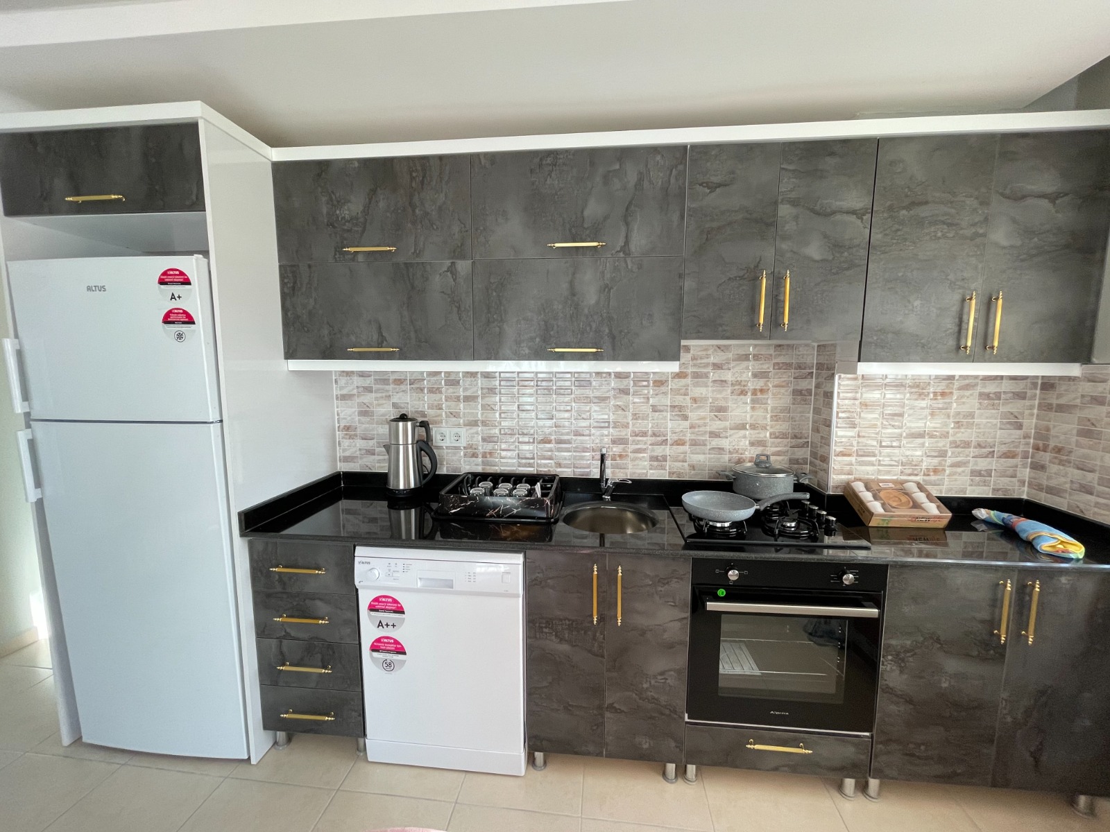 Уютная квартира 1+1 с новой мебелью в Махмутларе, 65 м2 фото 18