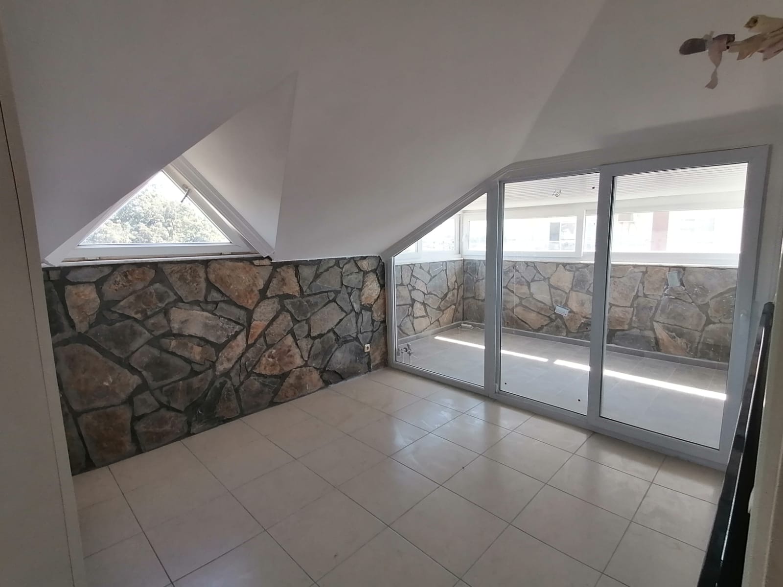 Exclusive! Super price! Duplex apartment 2+1 with sea view in Avsallar, 110 m2. фото 4