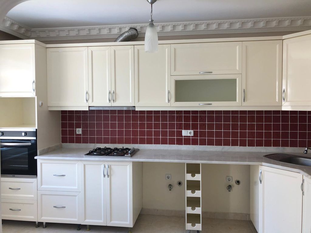 Просторные апартаменты 2+1 в отличном комплексе на ул. Ататурка в Махмутларе, 120 м2. фото 14