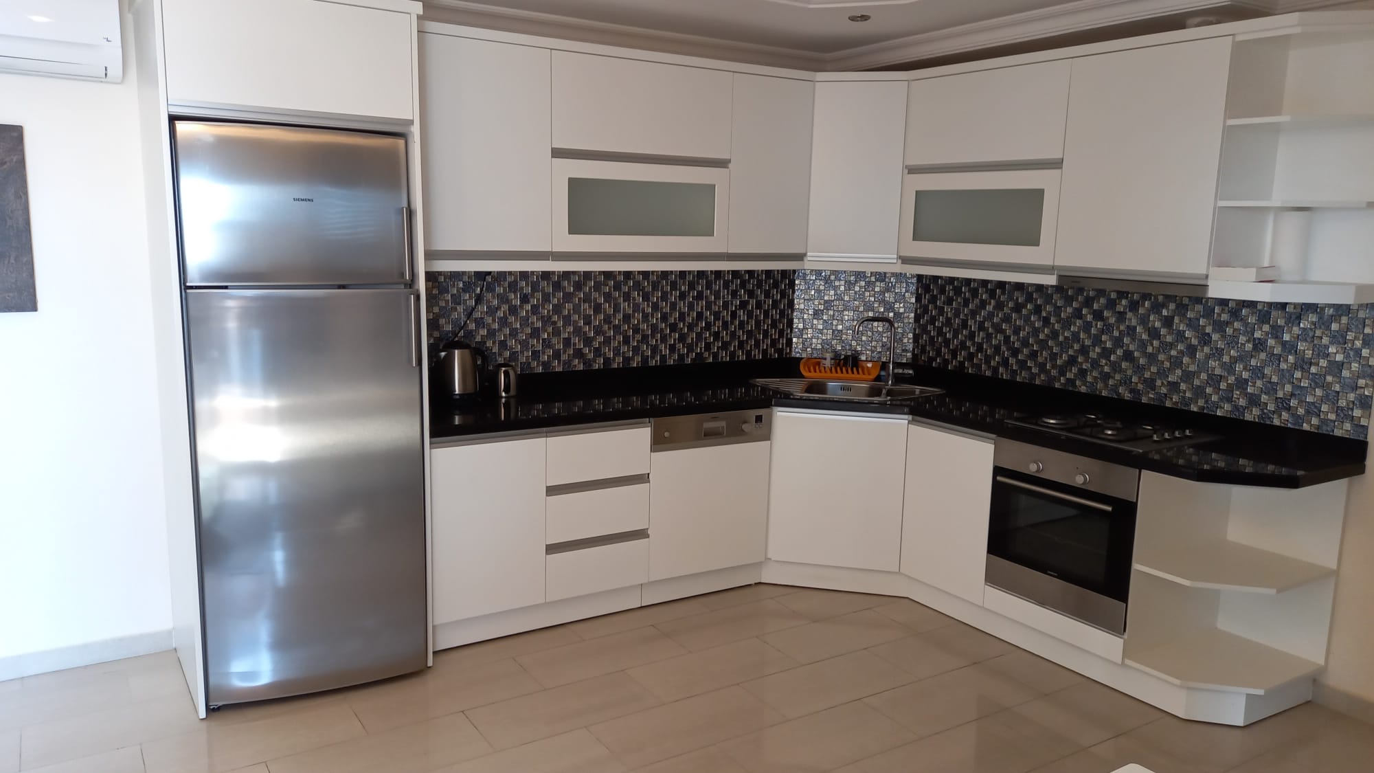 Трехкомнатные апартаменты в отличном комплексе в Махмутларе, 120 м2 фото 17