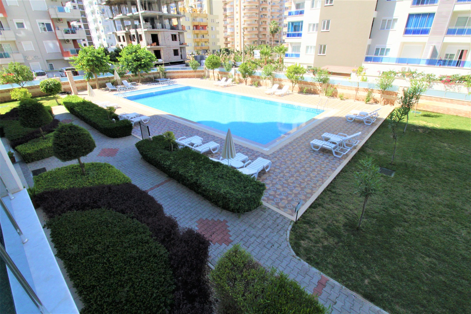 Квартира 1+1 с мебелью в 600 метрах от моря в Махмутларе, 70 м2. фото 8