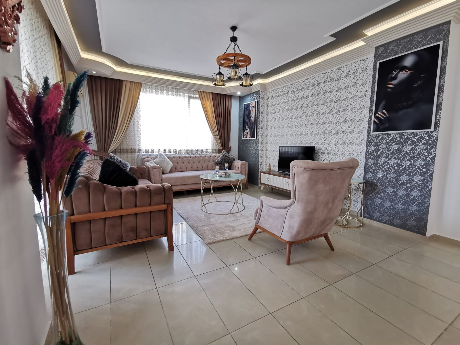 Меблированная трехкомнатная квартира в Махмутларе, 130 м2 фото 1